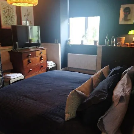 Apartamento Stylish 2b On Historical St W/ Sunny Patio *