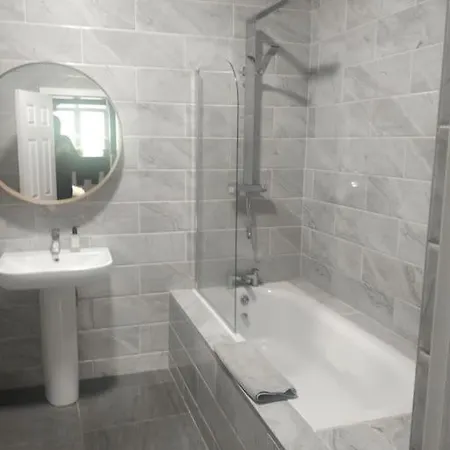 Lejlighed Stylish 2b On Historical St W/ Sunny Patio Dublin